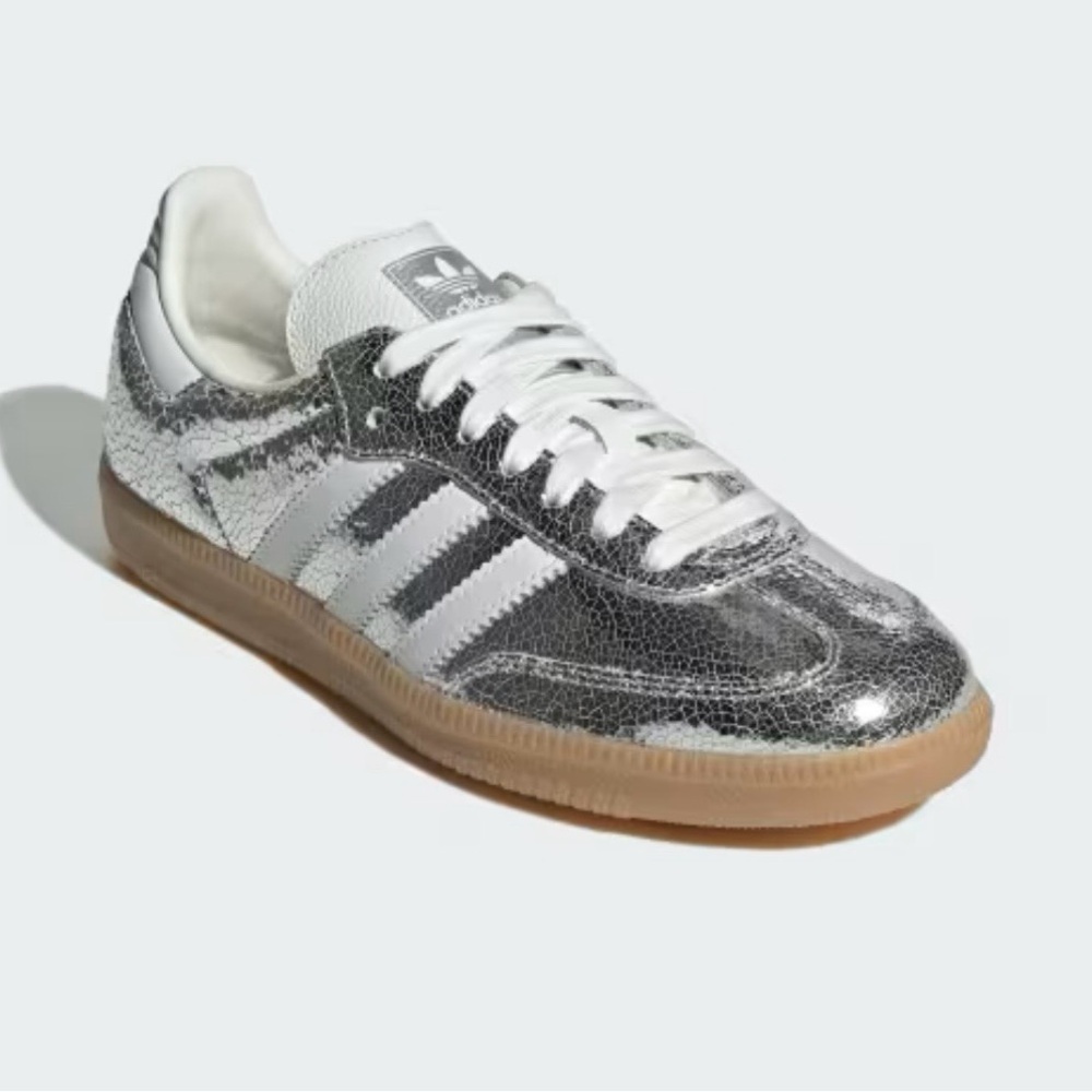 Adidas Men's Silver and White Sneakers